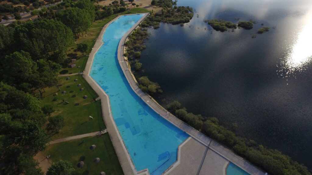 piscina buitrago del lozoya